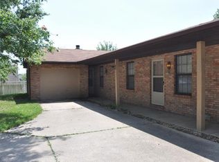 623 Shabin Dr, Belleville, IL