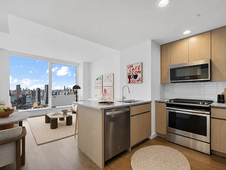 22-44 Jackson Ave #1503 — Photo 3