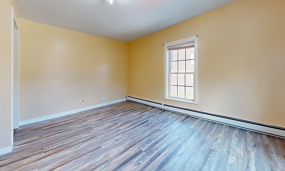 1st image of 1022 Main St