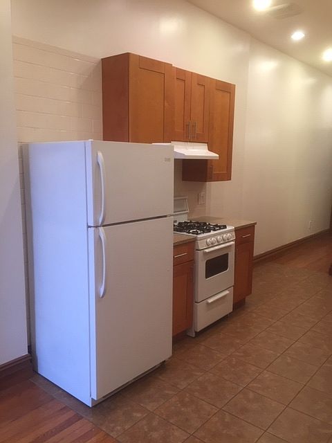 1st image of 388 15th St #3A