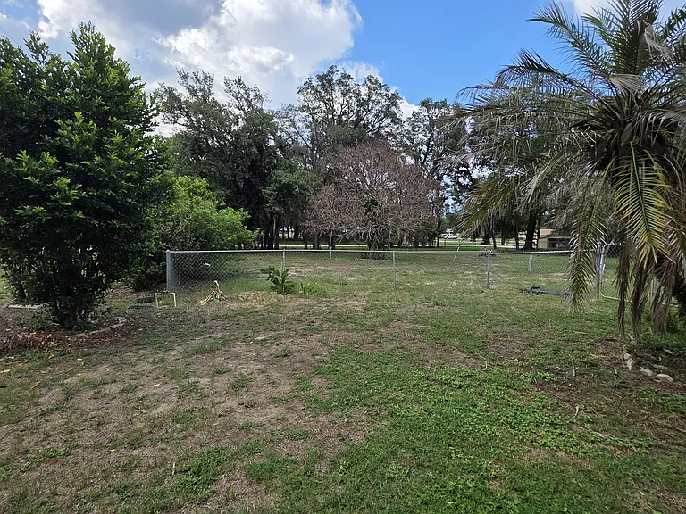 1750 N Valencia Dr — Photo 21