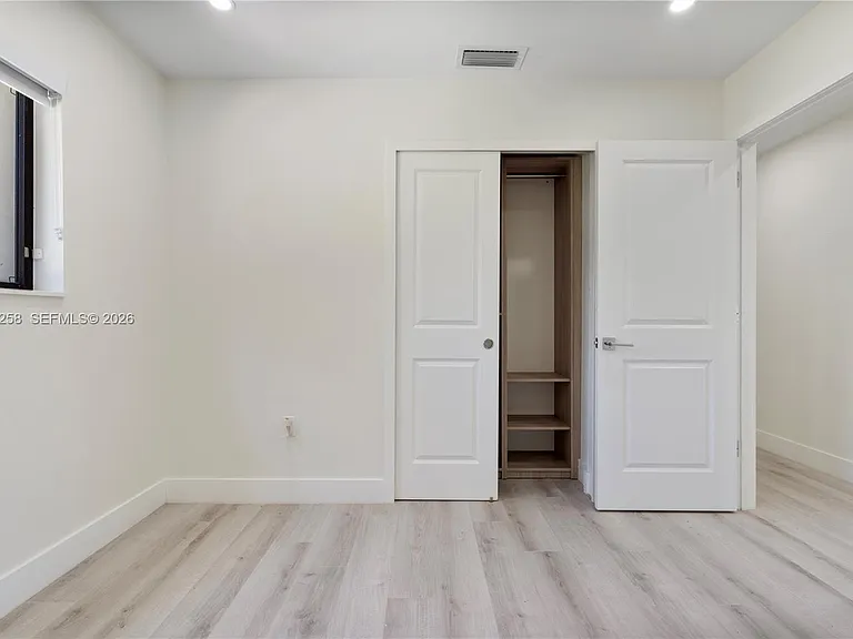 256 Grant Dr — Photo 34