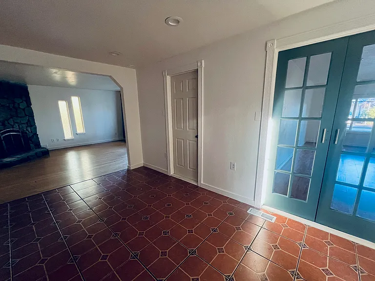 2909 SE 140th Ave — Photo 12