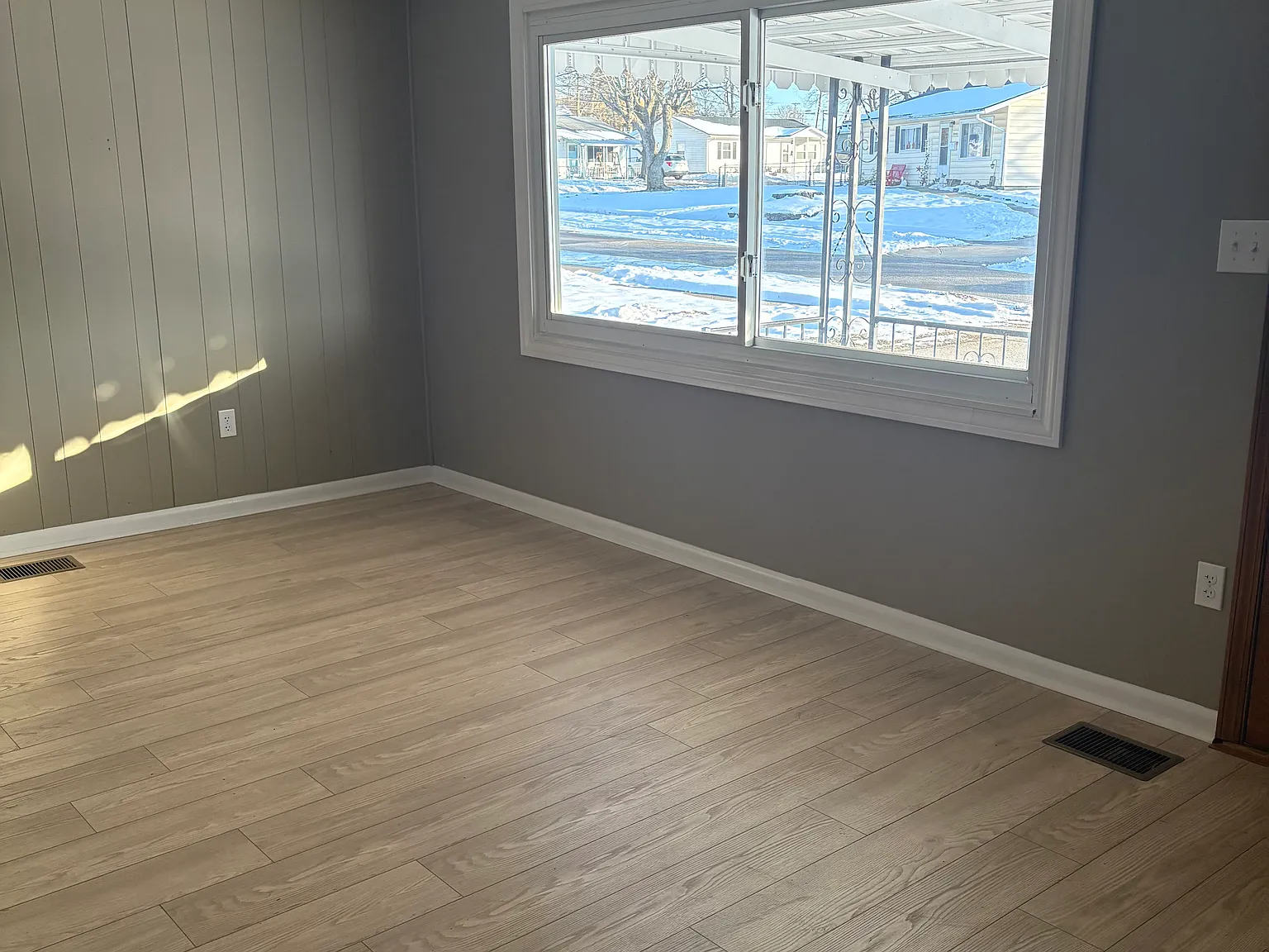 3 bed, 1.5 bath, 1046 sqft, $1,750 — Photo 3