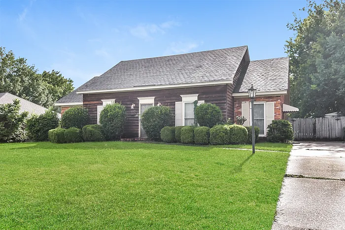 2640 Crossgate Trl — Photo 2
