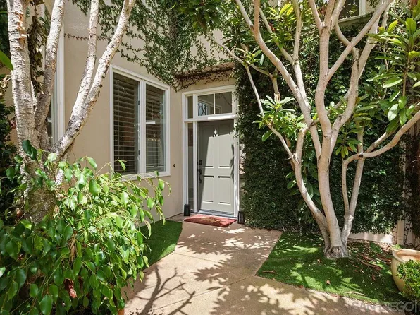 9725 Keeneland Row, La Jolla, CA 92037