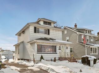 200 Page Ave, Lyndhurst Twp., NJ 07071