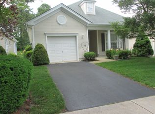 26 Goldensprings Dr, Lakewood, NJ 08701