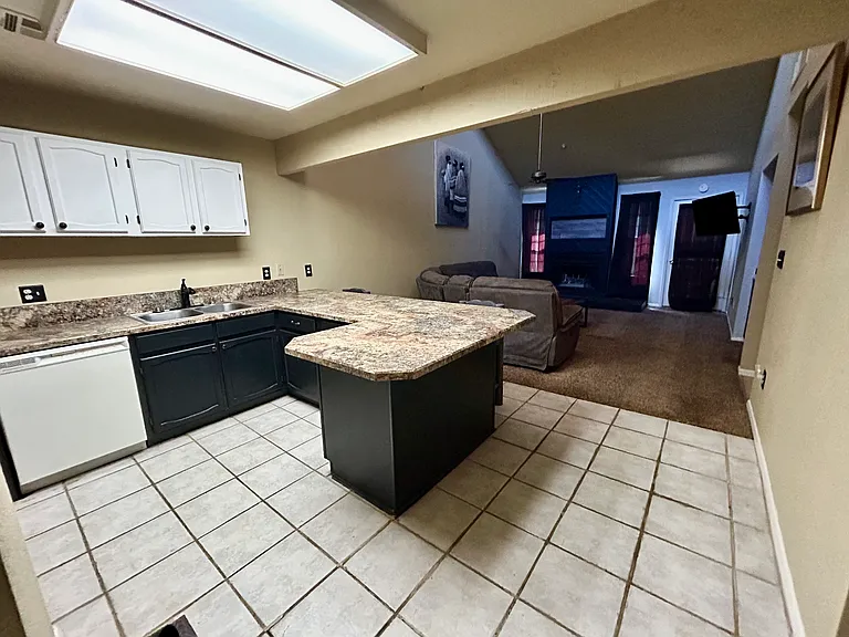 1230 Mechem Dr #23 — Photo 2