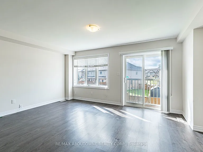 81 Pettitt Dr — Photo 18
