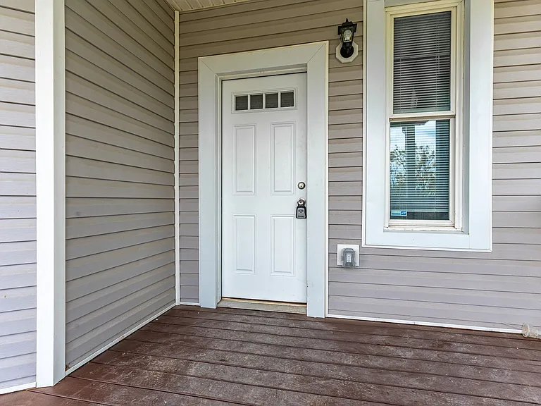 426 Evesham Ave — Photo 3