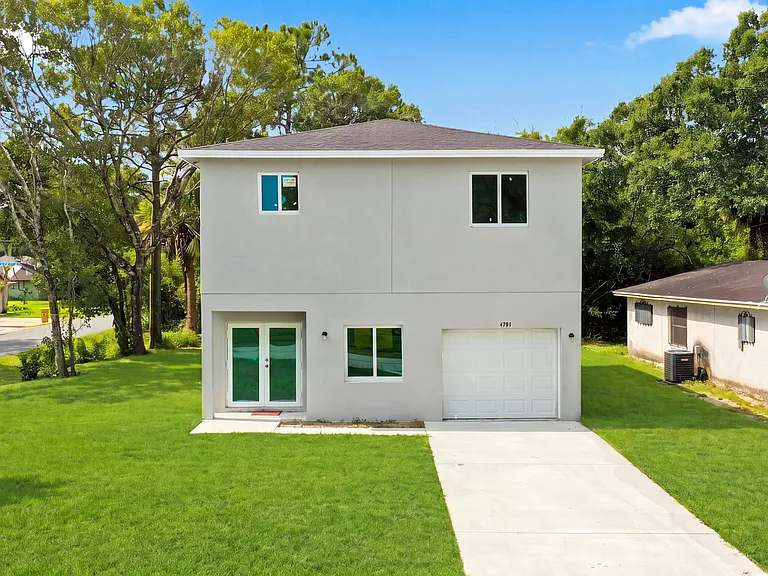 4701 Evergreen Ave — Photo 1