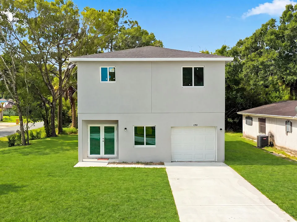 4701 Evergreen Ave
