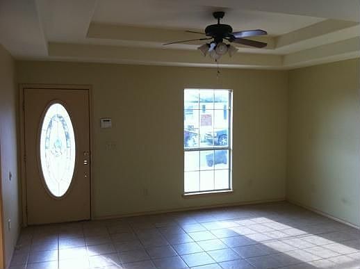 2nd image of 1403 Santa Fe St
