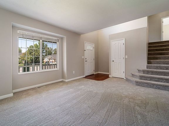 3rd image of 7303 S Shady Woods Cir