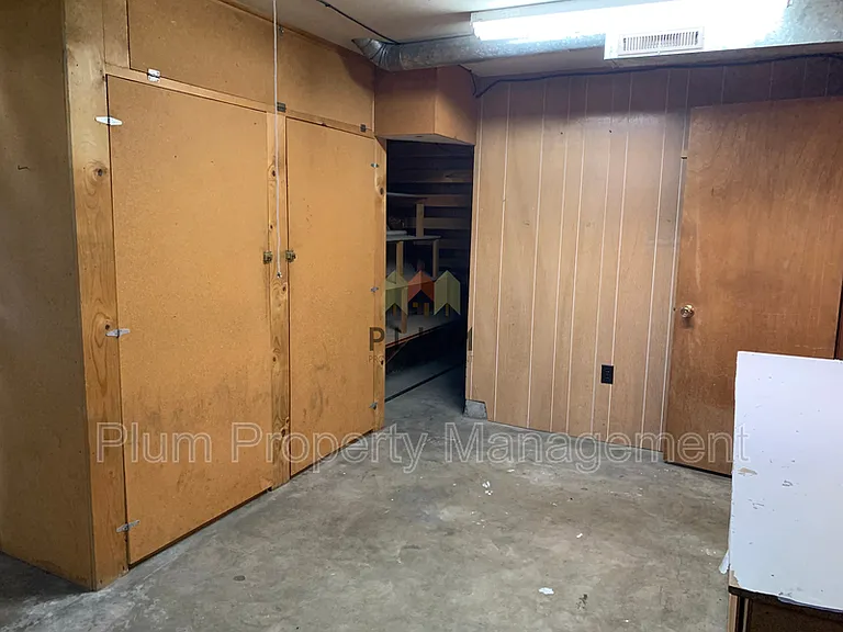 2318 S 10th St W — Photo 17