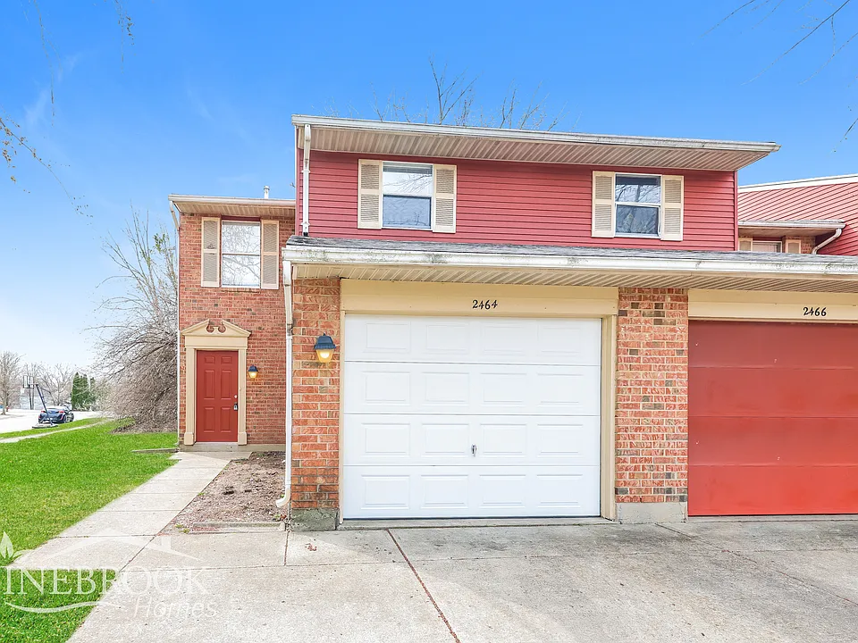2464 Cross Village Dr