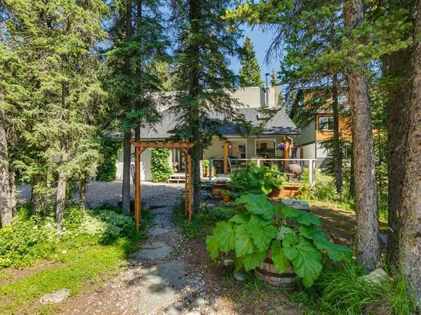 43 S Bracken Rd, Rocky View County, AB T0L 0K0