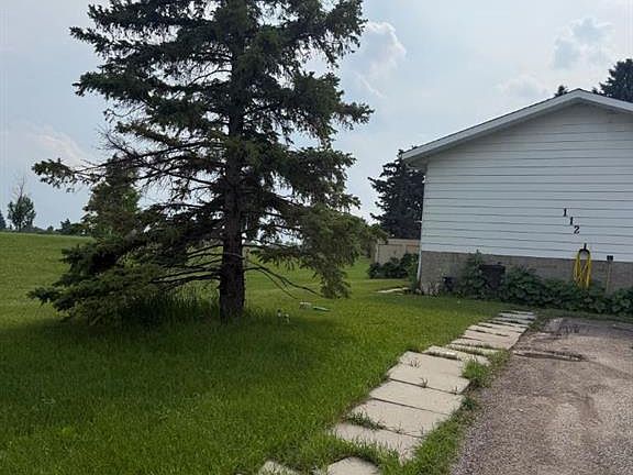 4th image of 112 E Huntstrom Dr NE