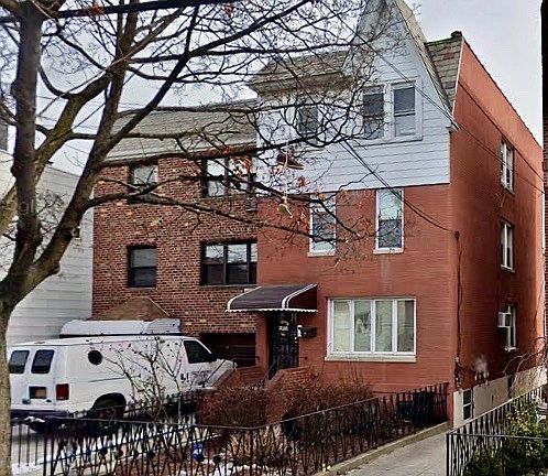 2nd image of 3233 46th St
