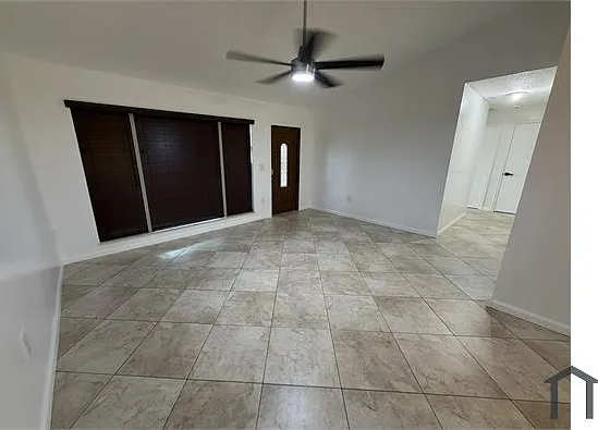 4100 NW 119th Ave — Photo 1