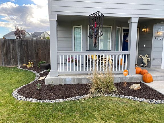 2nd image of 3801 Lakeport Ln