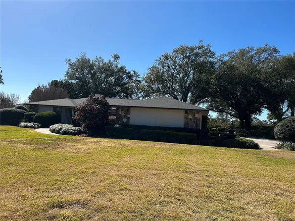 1920 Sussex Dr, Mount Dora, FL 32757