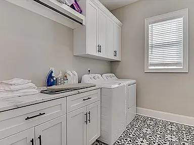 566 River Oaks Ln — Photo 11