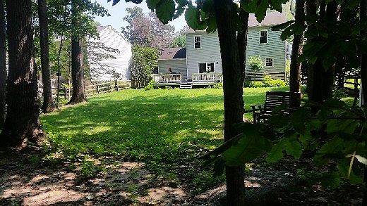 2nd image of 1324 Blackwalnut Ct
