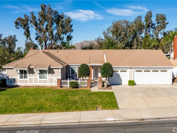 10451 Morning Ridge Dr, Moreno Valley, CA 92557