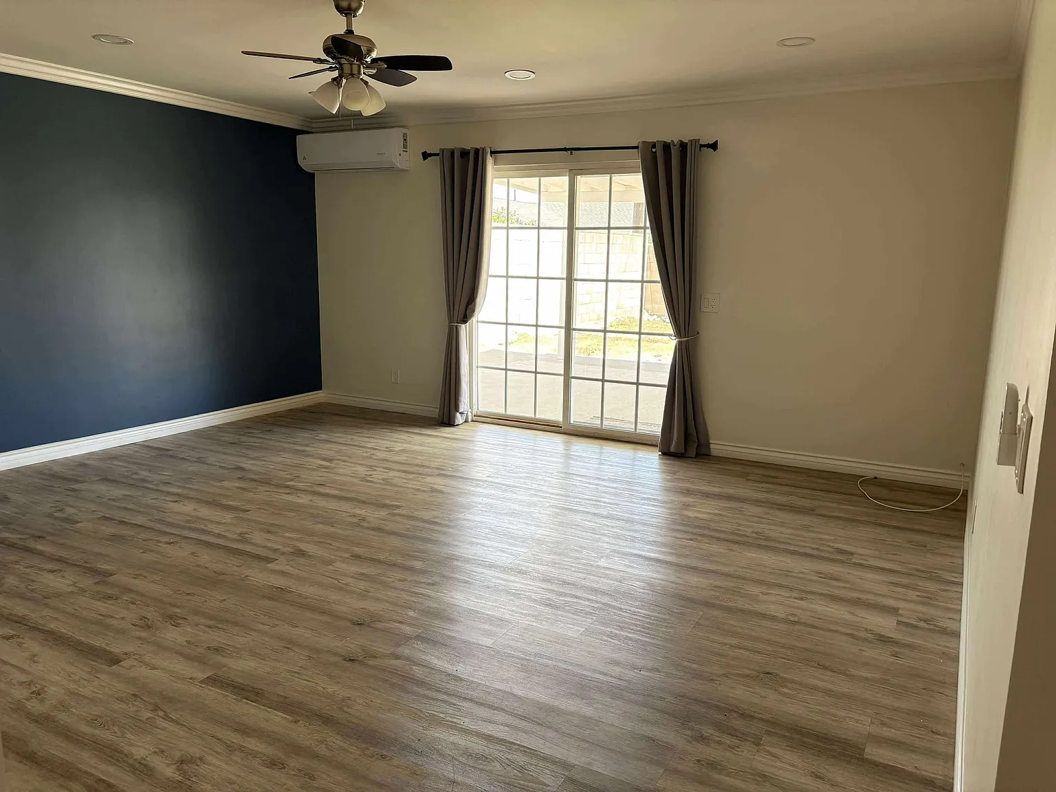 4 bed, 1350 sqft, $3,400 — Photo 3