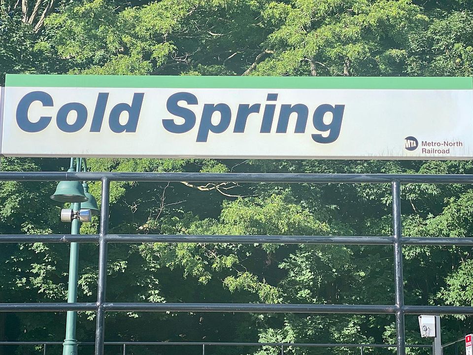 Cold Spring Train Station
