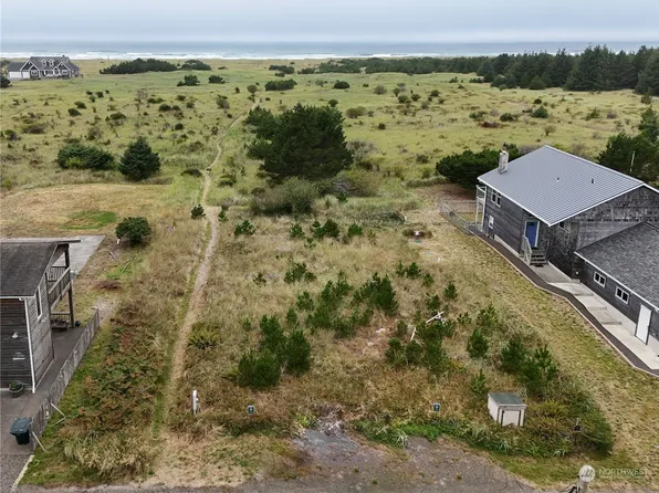 16411 M Street, Long Beach, WA 98631