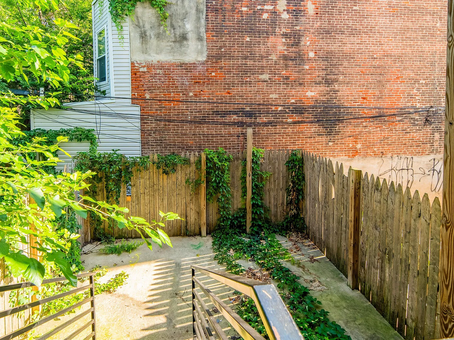 1815 W Montgomery Ave — Photo 4