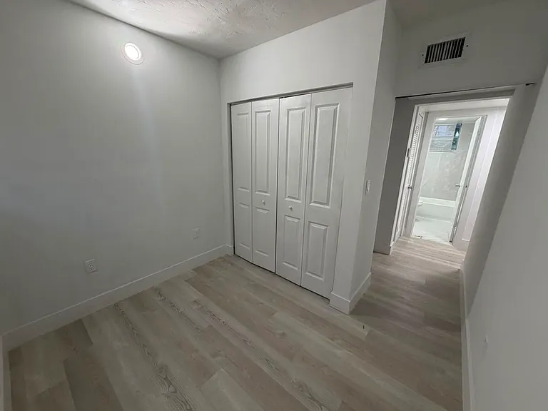 219 NW 10th Ave #2 — Photo 11