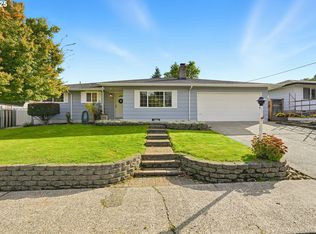 1422 SE 209th Ave, Gresham, OR 97030