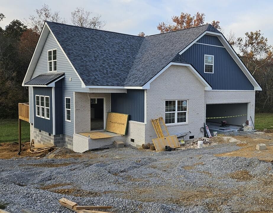 2nd image of 606 Running Brook Dr