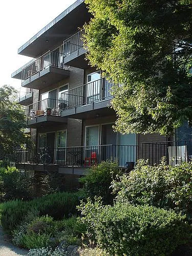 601 14th Ave E #202 — Photo 12