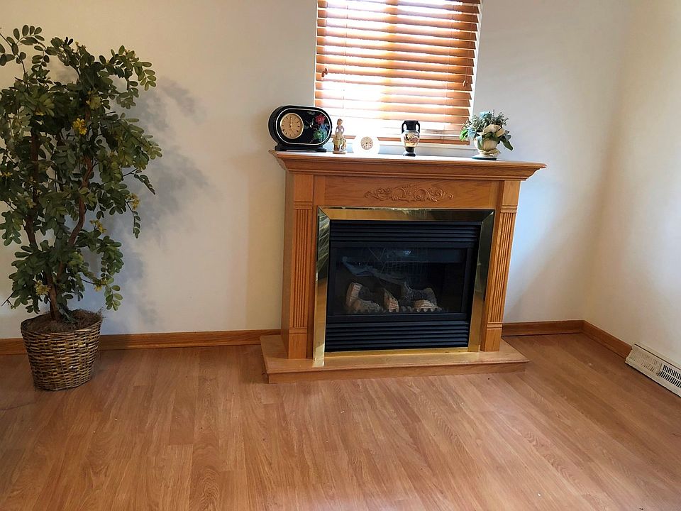 2nd image of 817 Valley Stream Dr APT D