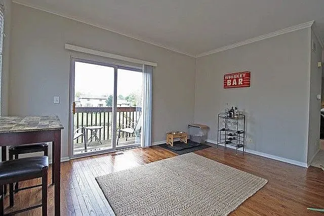 3 bed, 2.5 bath, 1494 sqft, $2,600 — Photo 4