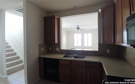 4th image of 2522 Grayson Cir
