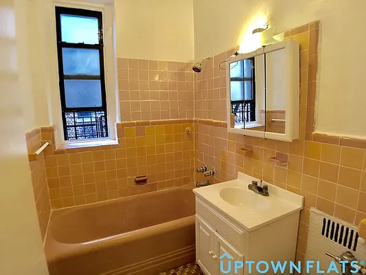 Rented by Uptown Flats LLC | media 69