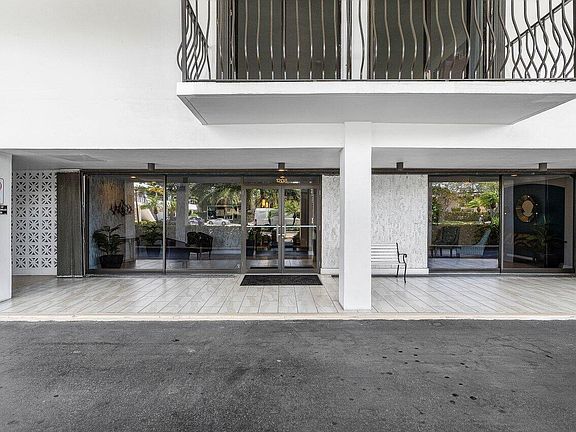 3rd image of 1208 Marine Way #506