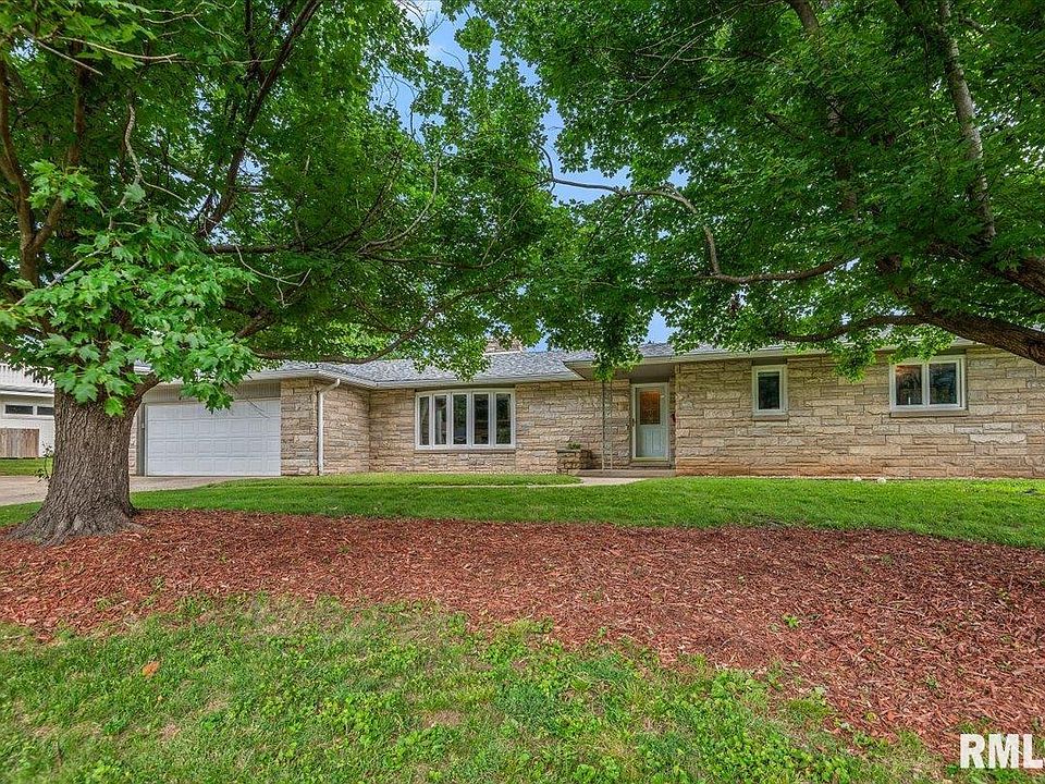 1st image of 12 Terry Dr