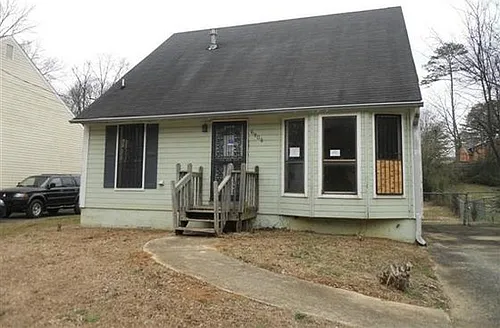 6908 Kimberly Ave Photo 1