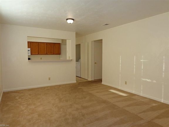 3rd image of 2107 Pretty Lake Ave APT 15