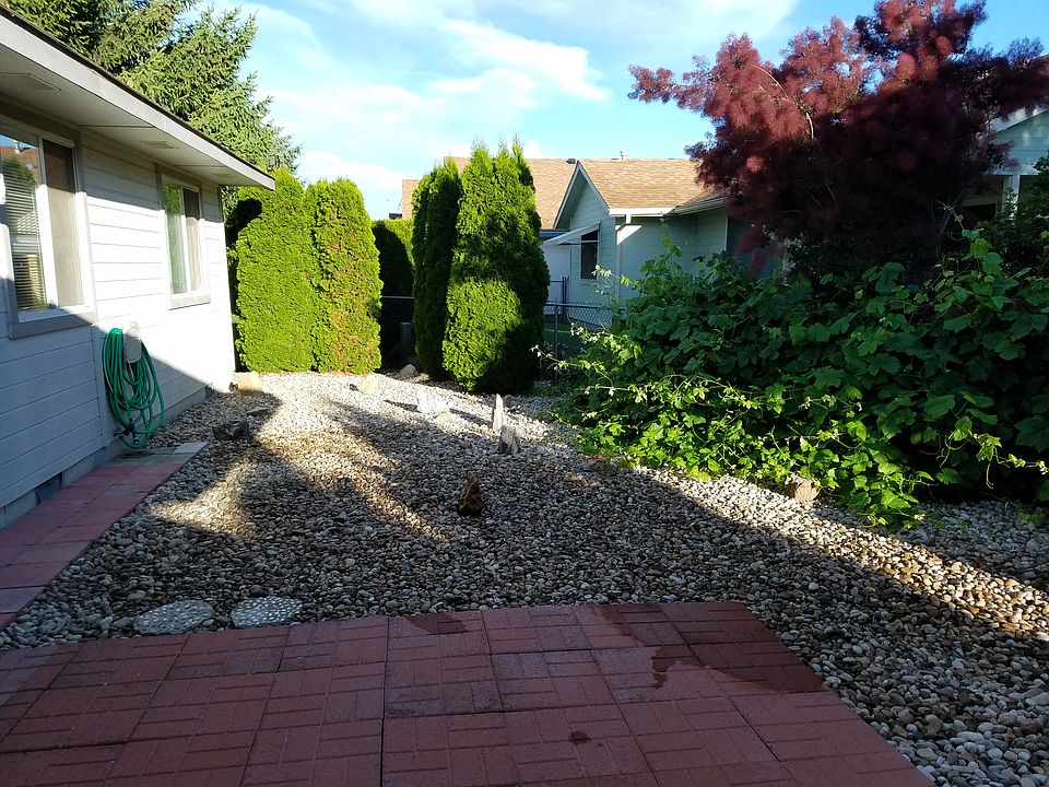 2nd image of 8440 W Echo Falls Ln