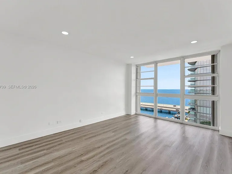 2451 Brickell Ave #14C — Photo 17
