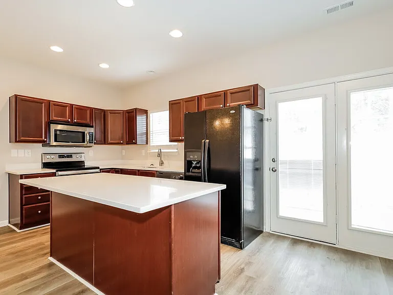 14072 Singleleaf Ln — Photo 8