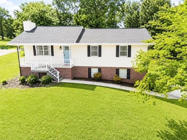 424 Hickory St, Ringgold, GA 30736